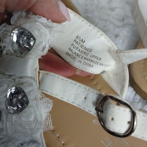 Madeline Stuart Rhinestone Studded Woman's Toe Sandals - Picture 4 of 8